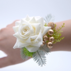Blooming Rose Flower Golden Beads Décor Wrist Corsage