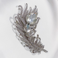 White Zircon Rhinestone Pave Peacock Feather Shape Fashion Brooch on Wedding Bouquet